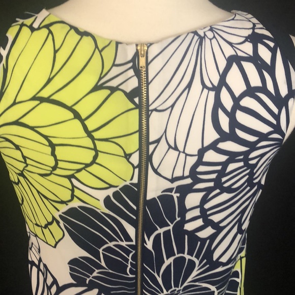 Madison Leigh Floral Dress - Picture 5 of 7